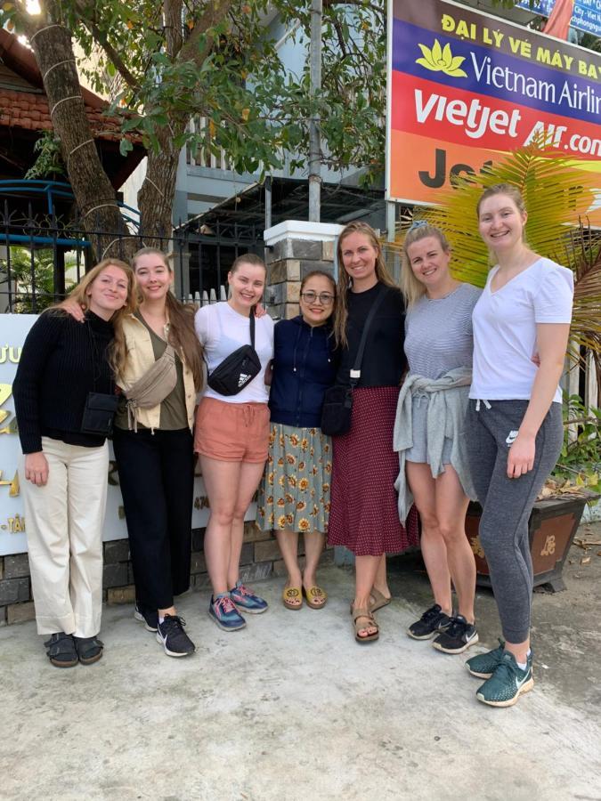 Cheerful Hoi An Hostel ภายนอก รูปภาพ