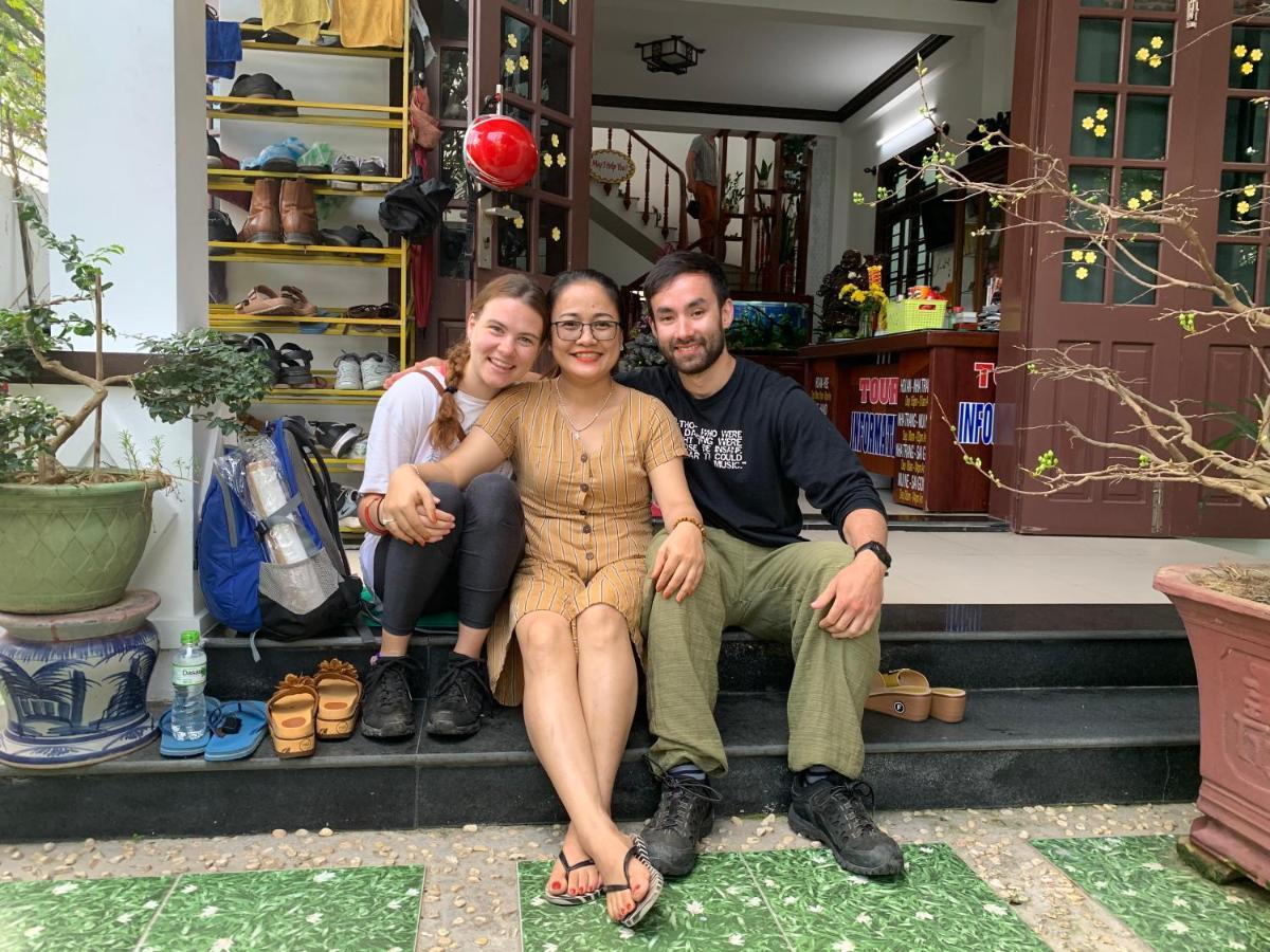 Cheerful Hoi An Hostel ภายนอก รูปภาพ