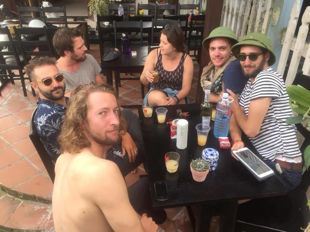 Cheerful Hoi An Hostel ภายนอก รูปภาพ