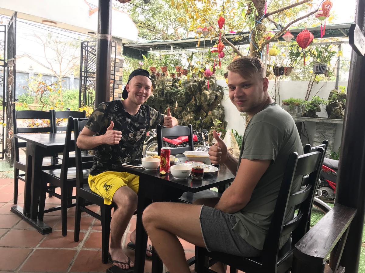 Cheerful Hoi An Hostel ภายนอก รูปภาพ