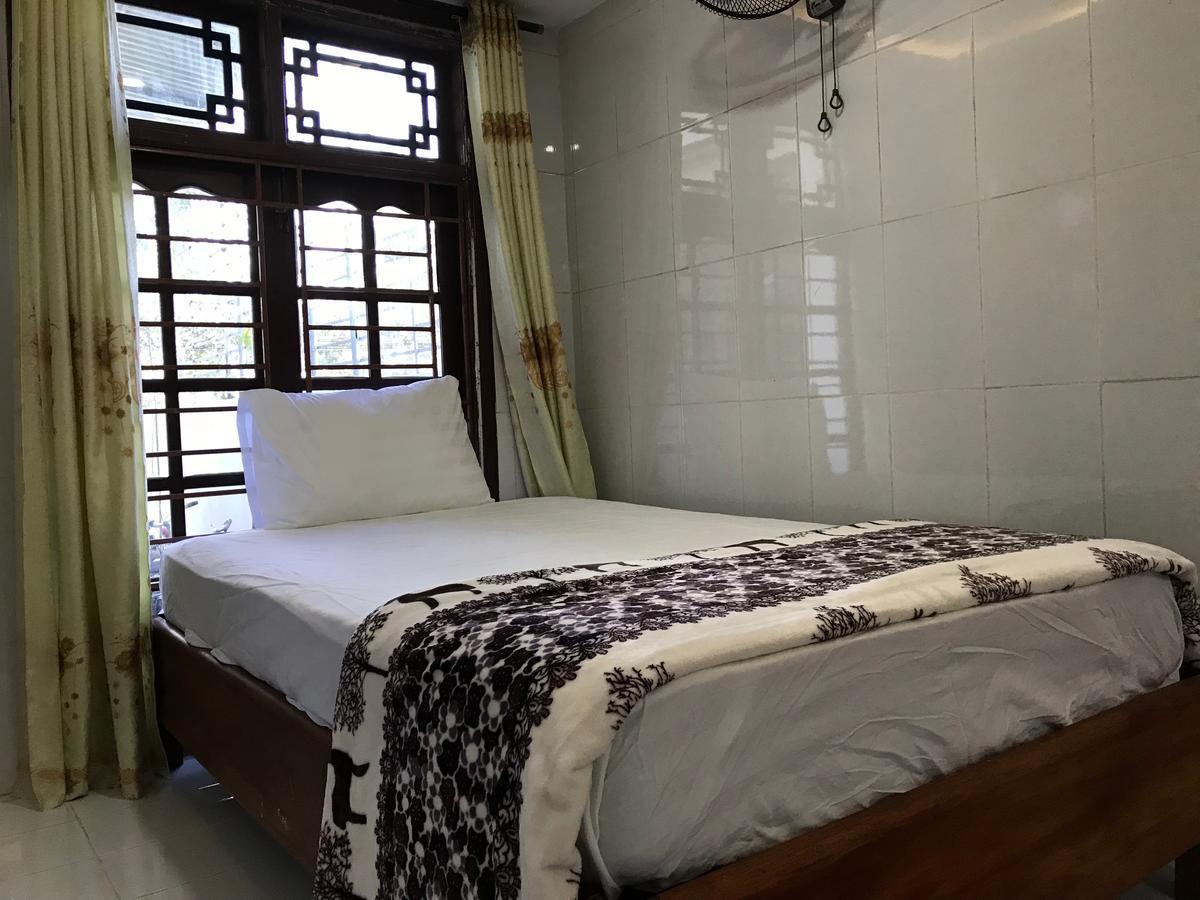 Cheerful Hoi An Hostel ภายนอก รูปภาพ