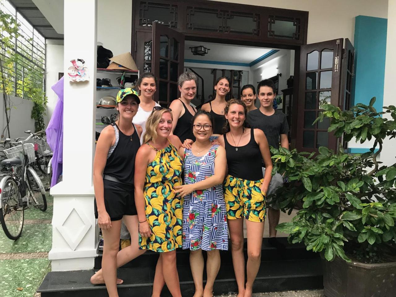 Cheerful Hoi An Hostel ภายนอก รูปภาพ